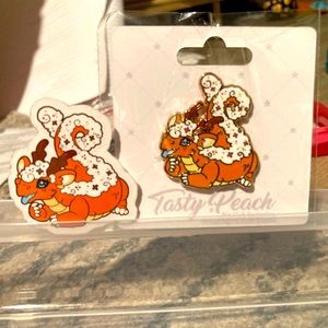 Tasty Peach Pin Club Exclusive Tarot Card Sun Pin & Sticker